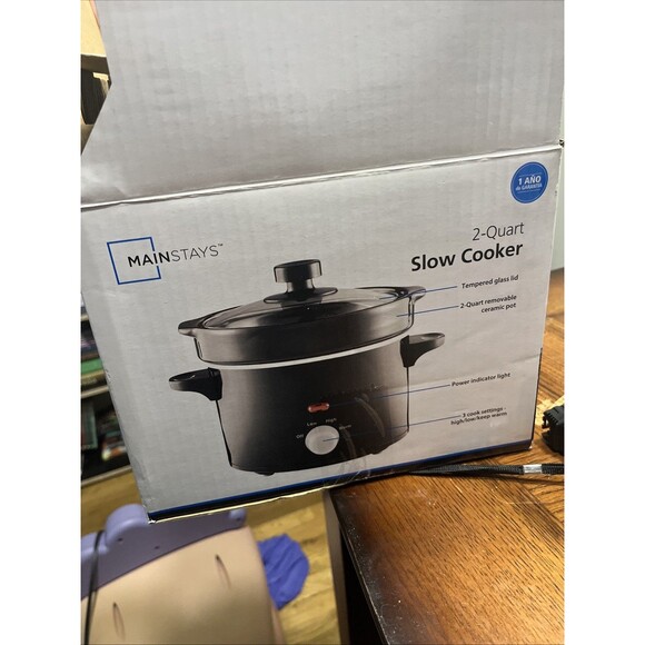 Mainstays (YHJ20DM) Black & Gray 2 Quart Slow Cooker With Three Heat Settings - Picture 1 of 7